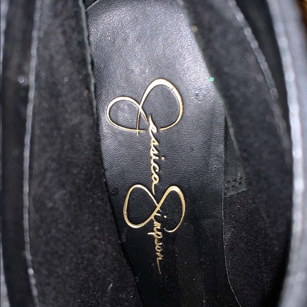 Heels - Picture 2 of 2
